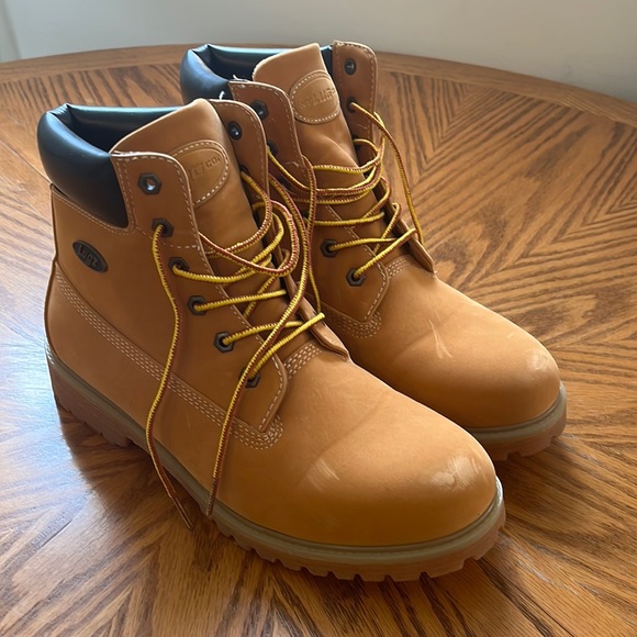 Like New! Lugz Women’s Convoy Work Boot • Like New w/ Scuffs • Women’s Size 11 - Picture 15 of 16